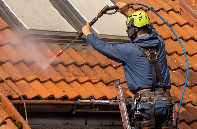 Démoussage et hydrofuge de toiture à Frégimont
